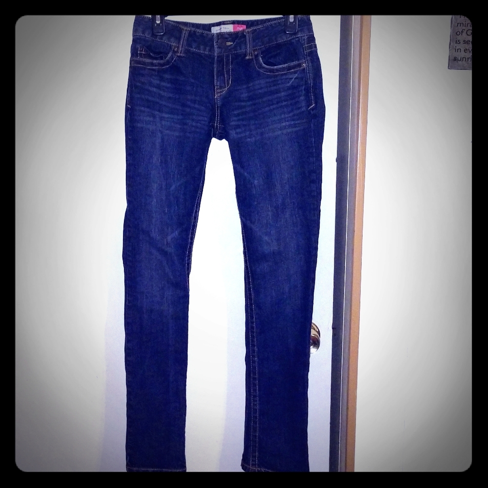 💙 NWOT Aeropostale Skinny Jeans Size 1/2 Short 💙